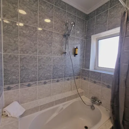 Appartamento By Innkeeper *